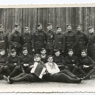 D 40700 - Vojenské téma 