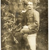 D 43124 - Vojenské téma