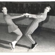 E 45507 - Eva a Pavel Romanovi