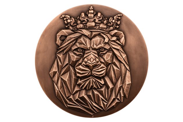 Měděná medaile Český lev s pamětním listem, inkusní ražba, patina standard (ČM 2025)