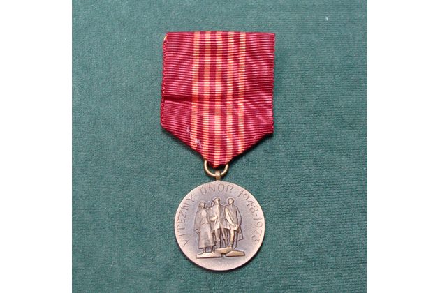 13332 - Vítězný únor 1948-1973