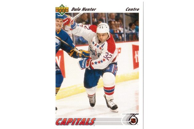 HK163 - Upper Deck karta - Dale Hunter č. 209 (1991-92)