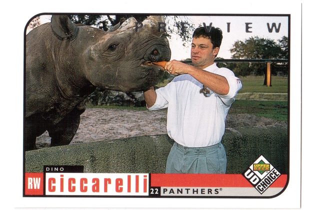 HK286 - Upper Deck karta - Dino Ciccarelli č. 93 (1998-99)