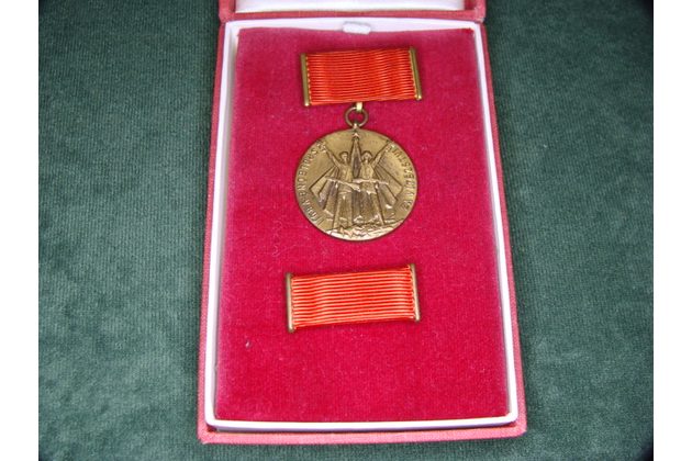 1118-Tridsiate výročí oslobodenia Československa