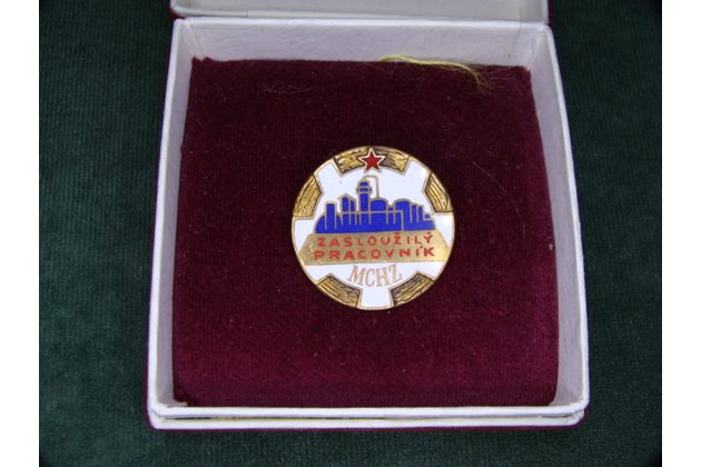 1159-MCHZ zasložilý pracovník