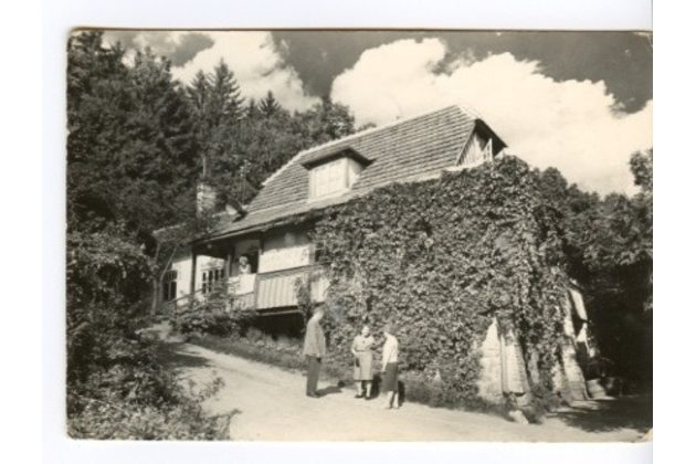E 11833 - Luhačovice