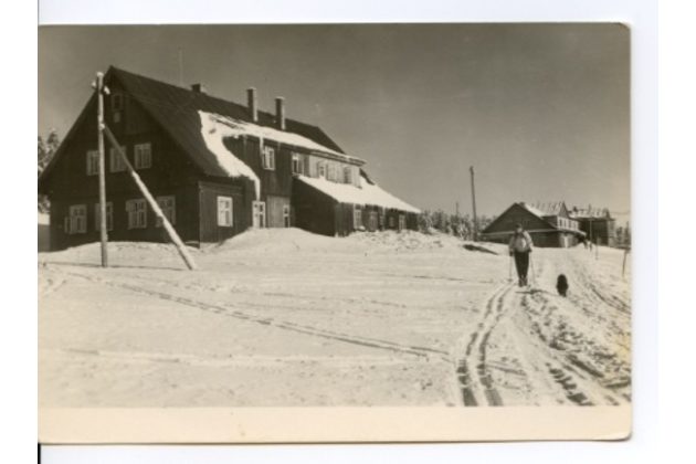 E 12100 - Strážné