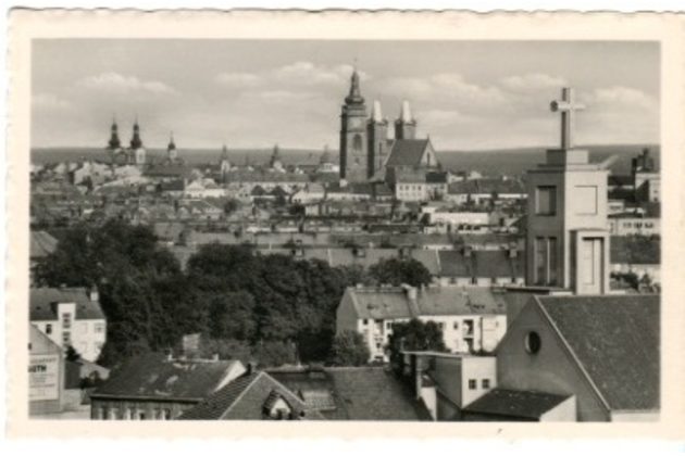 D 20090 - Hradec Králové