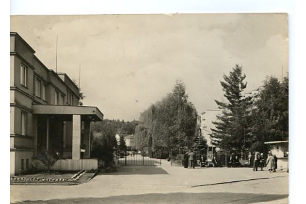 E 25067 - Lázně Velichovky