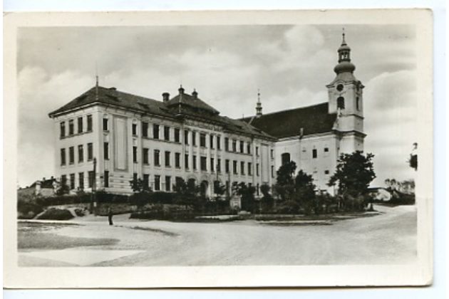 D 28333 - Kostelec na Hané