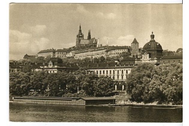 E 31782 - Praha3