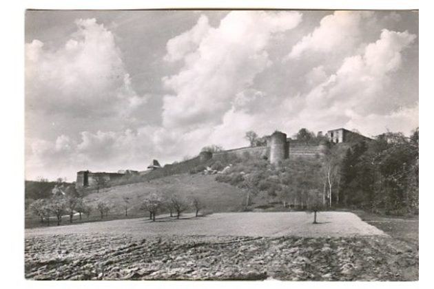 E 33306 - Helfštejn