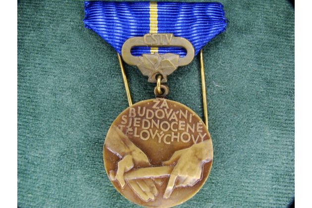 9090-Za budování sjednocené tělovýchovy