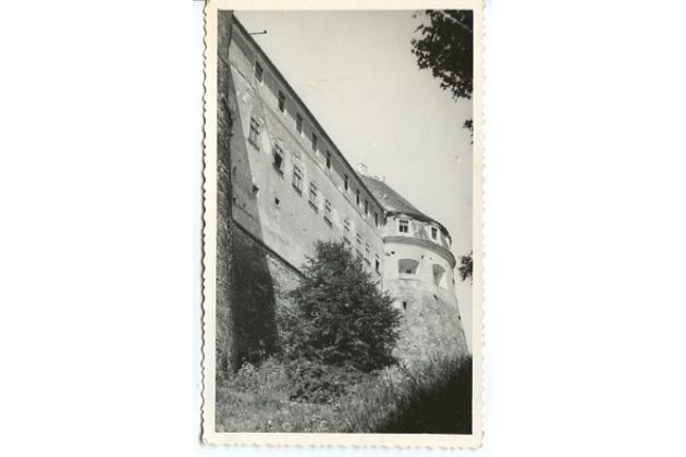 D 30464 - Ostatní hrady a zámky