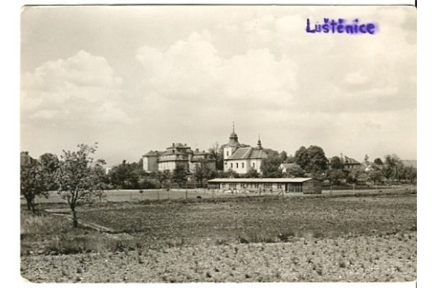 E 40333 - Luštěnice 