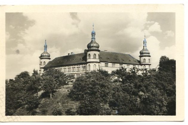 D 40402 - Kostelec nad Černými Lesy 