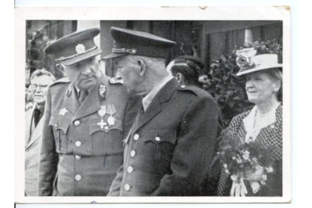 E 43264 - E. Beneš, L. Svoboda