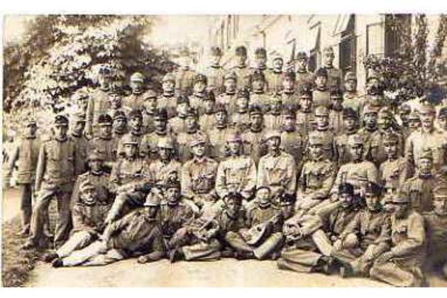 B 43998 - Feldpost+,,Reich" razítka 