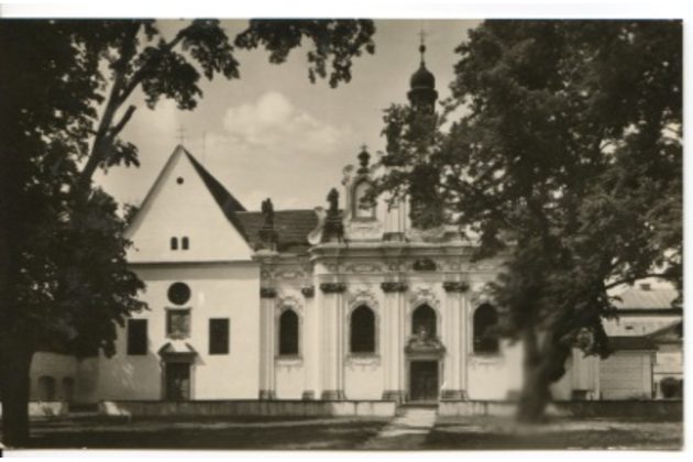 D 45033 - Mnichovo Hradiště 