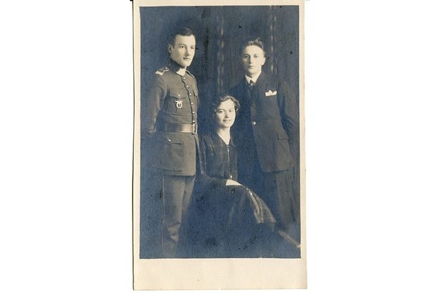 D 54508 - Vojenské téma 