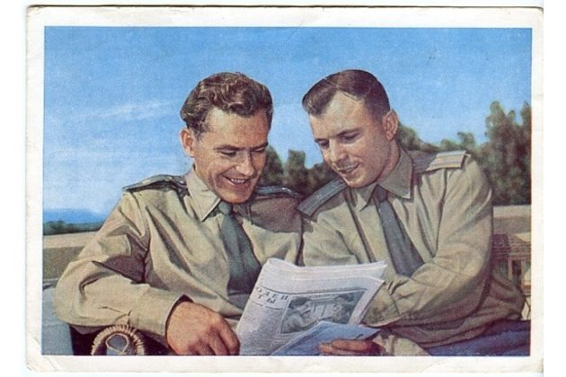 F 54917 - G. Titov a  J. Gagarin