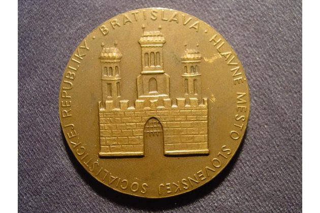 12238 - Bratislava, Za vzornú starostlivosť o zdravie a šťastie detí