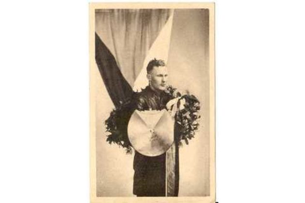 D 56633 - Závodník Hugo Rosák z Pardubic - vítěz memoriálu J.K.Lobkowicze 