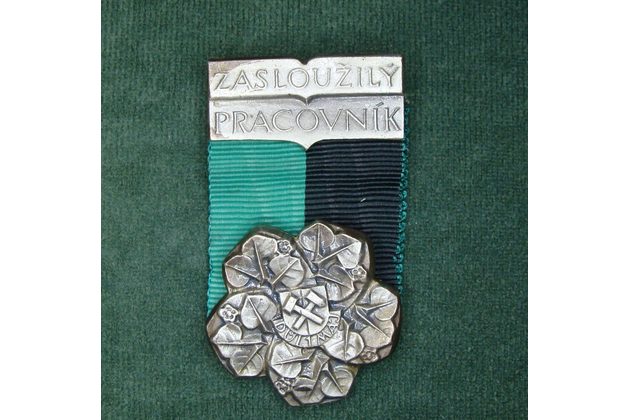 12954- Důl.1.Máj- Zasloužilý pracovník (Z.Kolářský)