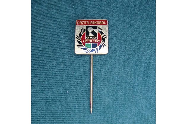 19077- OKD Držitel rekordu 7.pětiletky- Červený