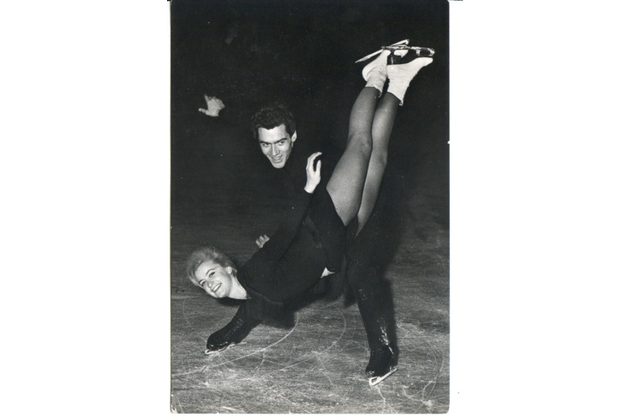 E 45500 - Marika Kilius a Hans Jurgen Baumler