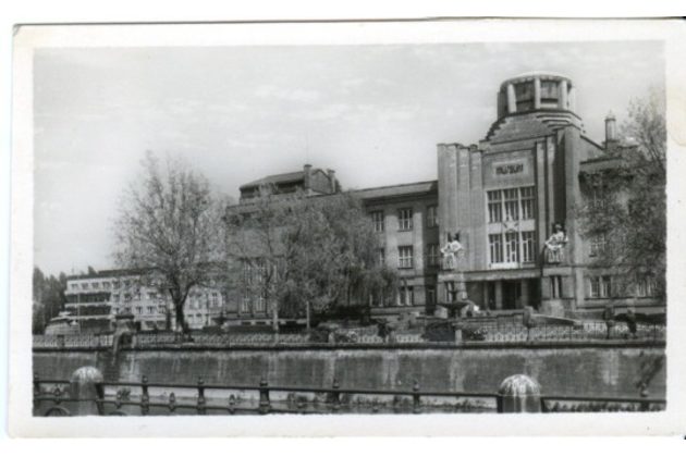 D 45864 - Hradec Králové 